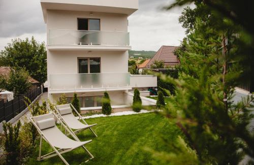 Cluj-Napoca Apartment | White House Iris Aparthotel