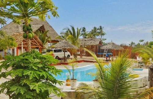 Kiwengwa House | White Pearl Bungalow