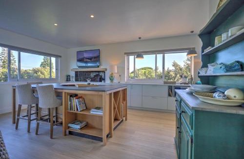 Still Bay House | White Penguin