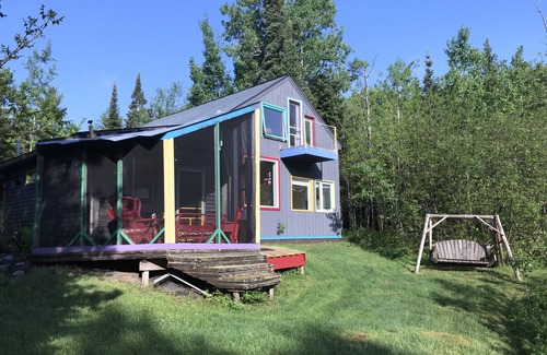 Palmers House | White Pine Retreat, Duluth North Shore Gem