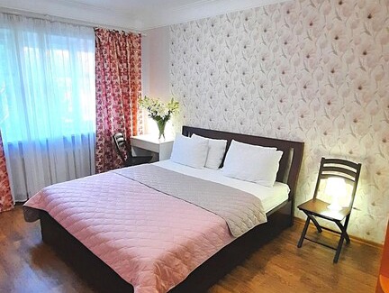 Podil Apartment | White rotunda. Apartment with a view. Alex Apartments