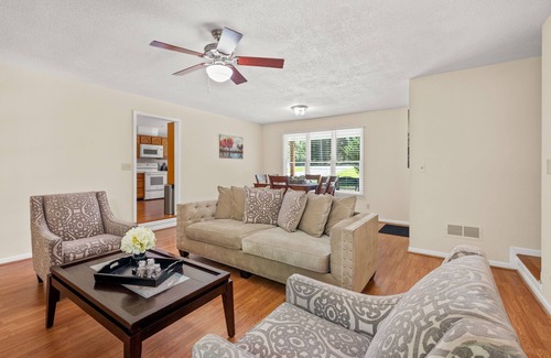 Clarkdale House | WHOLE Home with BASEMENT on 3 Acres