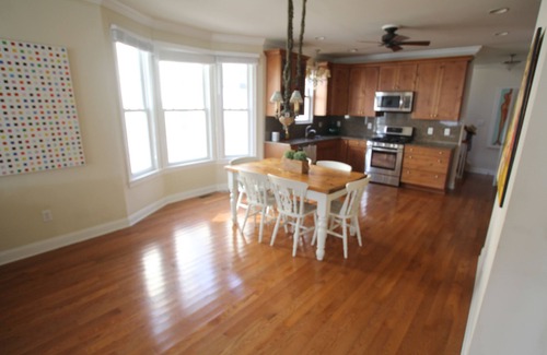 Margate City House | WHOLE ONE MTH BKG FOR JUL 2023! Walk to beach, STEPS to restaurants, marina!