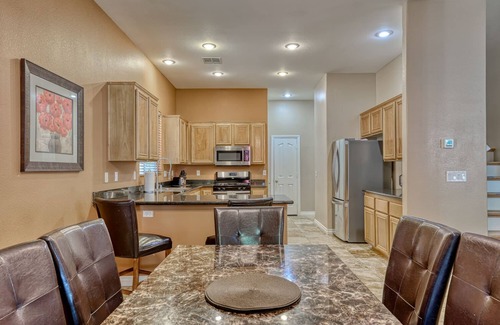 Silverado Ranch House | Why stay in the confinement of a hotel,when you can stay in this Las Vegas oasis