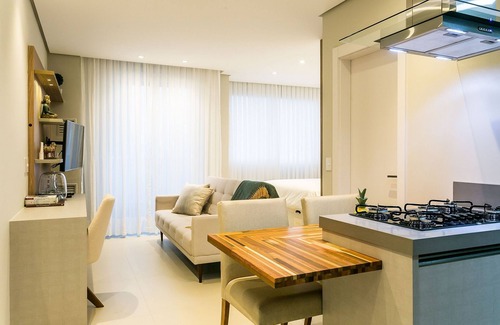 Centro Apartment | WI-FI 350MB | Foodhall | 450m from Shopping #CA03