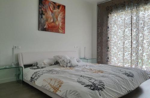 Benajarafe Apartment | Wi-Fi alta velocidad de 1 Gbps rodeado de naturaleza