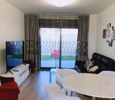 Benajarafe Apartment | Wi-Fi alta velocidad de 1 Gbps rodeado de naturaleza