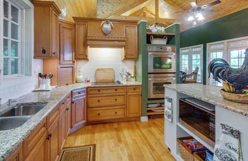 Monteagle House | Wide Open Valley Views, Monteagle - Sewanee