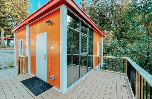 Powell River Apartment | Wilderness Cottage