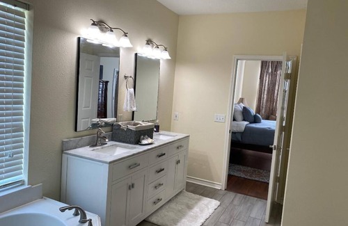 Pinehurst Of Atascocita Bed & Breakfast | Wiley House Bed and Breakfast