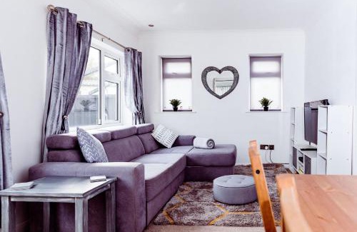 Flookburgh House | Willow Chalet near Cartmel & Lake Windermere