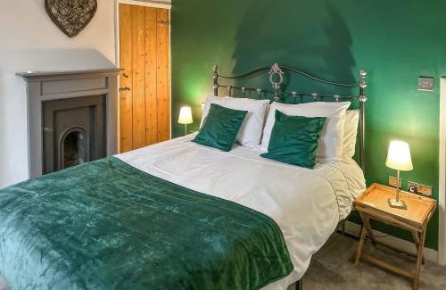 Beverley House | Willow Cottage