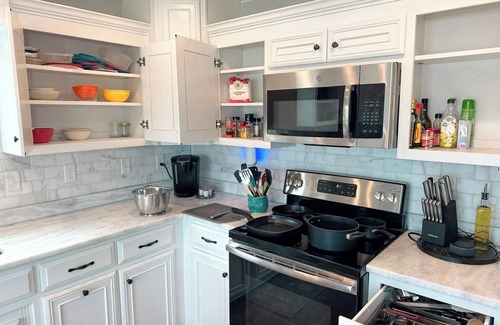 Hahira House | Willow Round Resort-5 min off I-75 w/Lake Views!