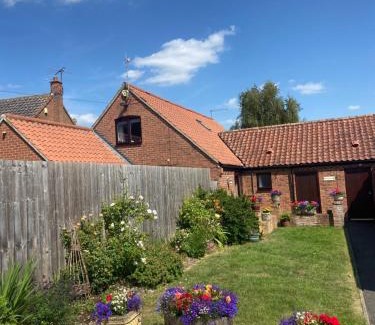 Barnby in the Willows House | Willow Tree Cottages