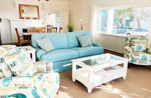 Pass-a-Grille House | Wind Swept Beach House- Your Beachfront Paradise Awaits