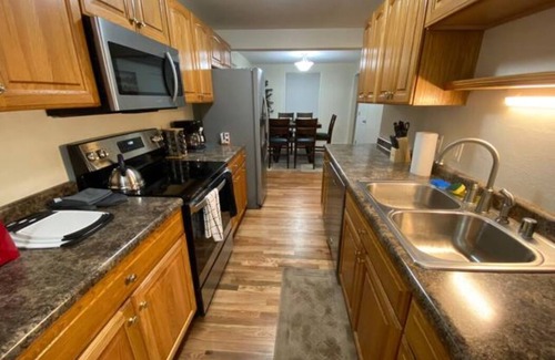 Racine House | Windjammer! Pro Cleaned, Self Check In Sleeps 8