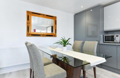 Mansfield House | Windmill Villa