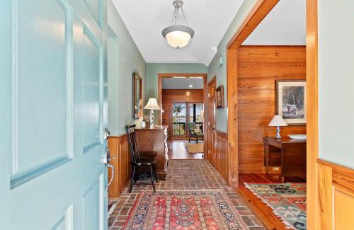 Georgetown House | Windows on the Water