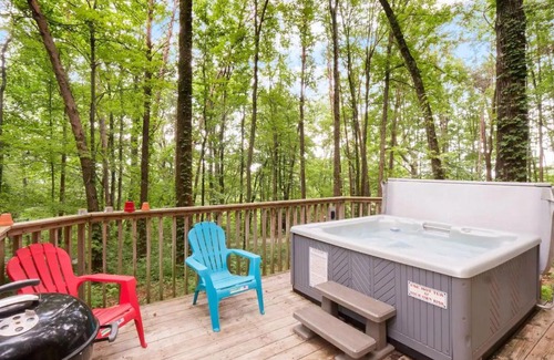 Flintstone House | Windsong Chalet