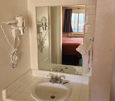 Lake Havasu City Hotel | Windsor Inn Lake Havasu City