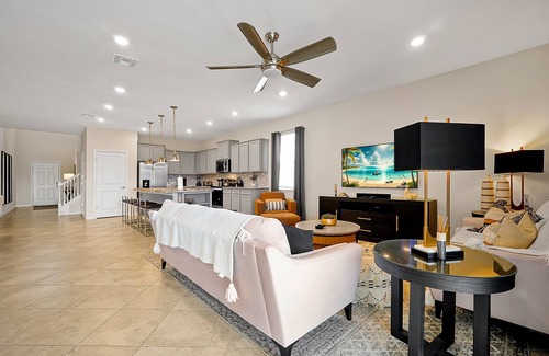 Davenport House | Windsor Island High-End Retreat + Grill Area