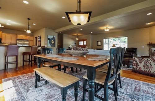 Worley House | Windy Bay Hideaway on Lake Coeur d' Alene!