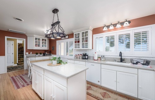 Lodi House | Wine Country Villa | Close to Lodi Wine, Old Sacramento, Delta Waterways