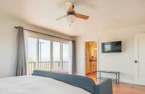 Ramona House | Wine Country Villa with Pool and Panoramic Views