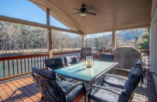 Franklin House | Wine Down