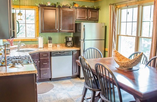 Carbondale Cabin | Wine Trail Cabin, 2015 Built, Carbondale, Southern IL - Giant City State Park