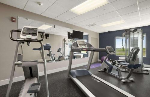 Bismarck Hotel | Wingate by Wyndham - Bismarck