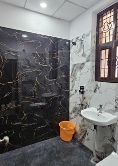 Baraula Hotel | Winsome Inn