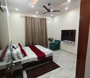 Baraula Hotel | Winsome Inn