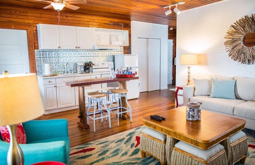 St. Augustine Beach Apartment | Winston at Ruby Dog on B Street