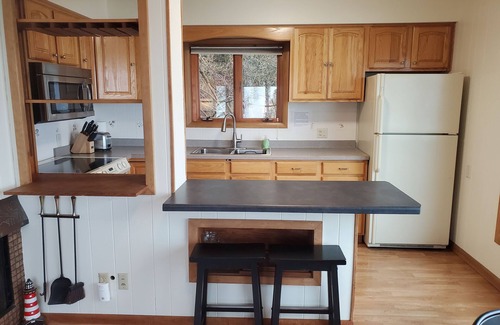 Hingham Cottage | Winter's a good time to stay in & cuddle at Surfdaze