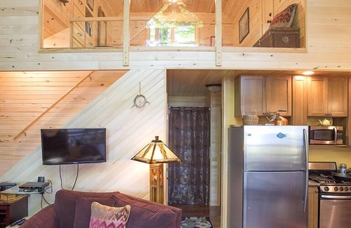 Richwood Cabin | Winter Wonderland in a Classic, Cozy Cabin - Strawberry Lake Cabin