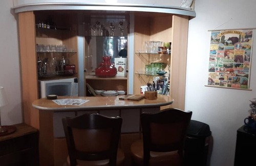 Arnold House | Winterfell - No Hidden Fee; Dog OK; King Bed