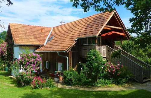 Harrachberg Other | Winzerhaus - 2 Nächte - Altes Gehöft am Lormanberg