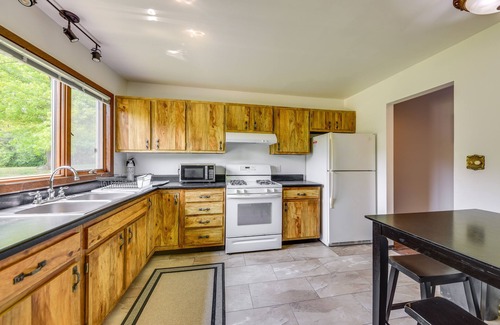 Bassett House | Wisconsin Vacation Rental Retreat w/Deck