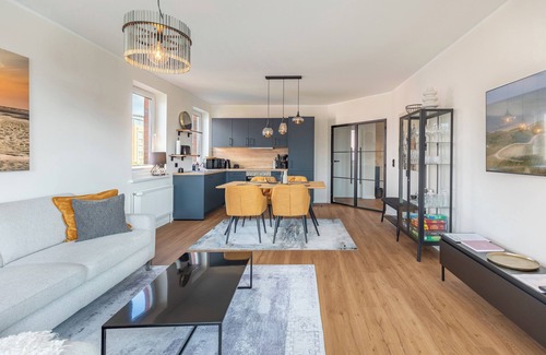 Zentrum Apartment | With a view of the Husum inland harbor, this stylishly furnished vacation apartment offers