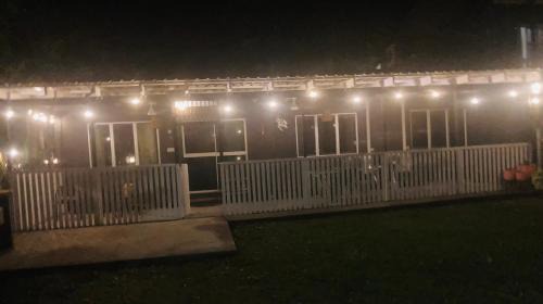 Picnic Bay House | Withanee