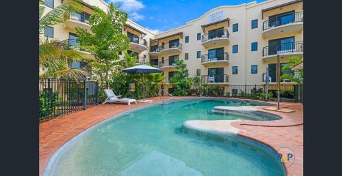 North Ward Apartment | Within reach of the beach!