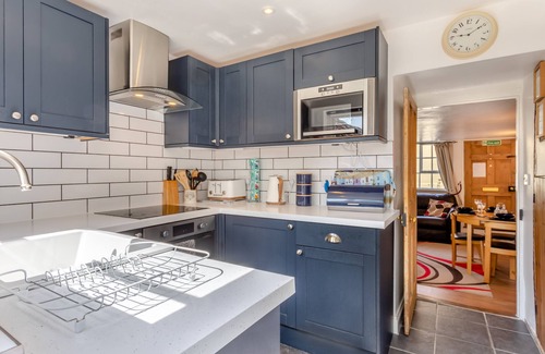 Ixworth House | Wits End Cottage - Two Bedroom House, Sleeps 4