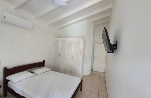 Praia do Toque-Toque Pequeno House | Wonderful house in gated community Toque Toque Pequeno 100 meters from the beach