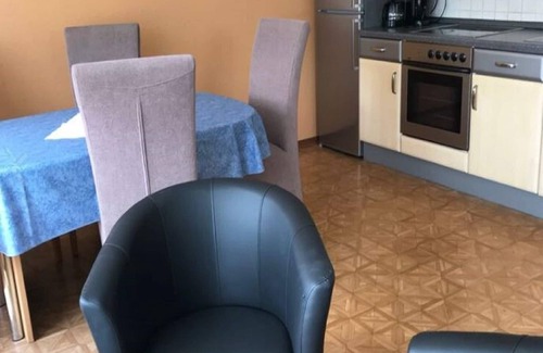 Waßmuthshausen Apartment | Wohnung mit eigener Terrasse in Homberg