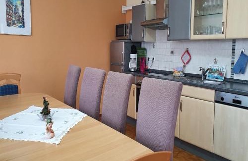 Waßmuthshausen Apartment | Wohnung mit eigener Terrasse in Homberg, cleaning included
