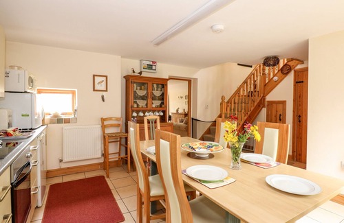 Louth Cottage | WOLD'S VIEW, pet friendly, country holiday cottage in Louth