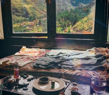 Pisac Villa | Wolf Totem Lux Backpacker Studio Loft