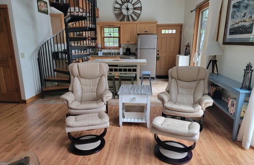 Franklin House | Wolfe's Way Priv. Beach, Waterfront Kayak, Swim & Acadia!