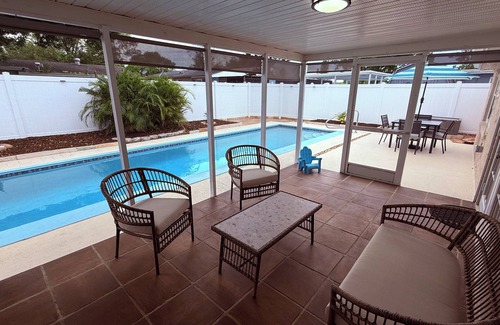 Regency Park House | Wonderful 3-bedroom house with Pool in Port Richey